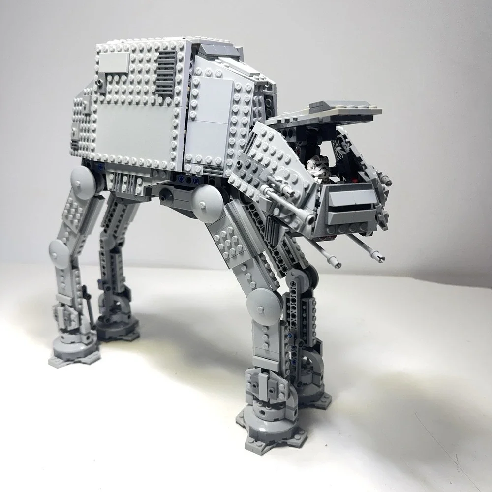 LEGO 75054 Star Wars AT-AT Walker w/ 1 Minifig Complete w/ 2 Subs* NO BOX/Manual